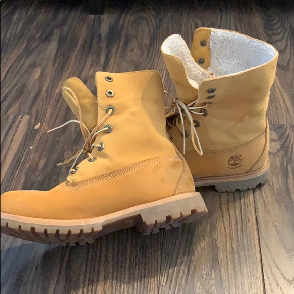 Sheep inside timberland boot - Picture 7 of 7